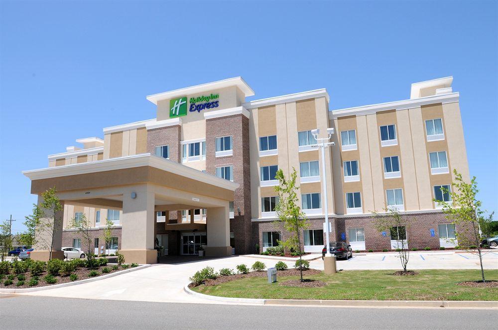 Holiday Inn Express Covington-Madisonville By Ihg Exterior foto